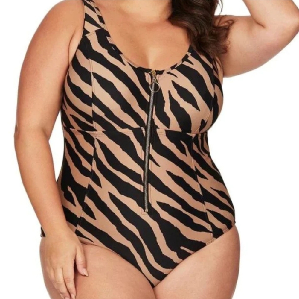New Artesands One Piece Animal Print Sz 24